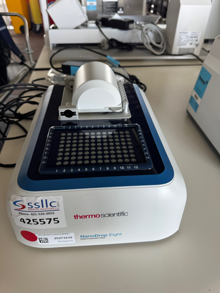 Image of Thermo NanoDrop Eight UV-Vis Spectrophotometer
